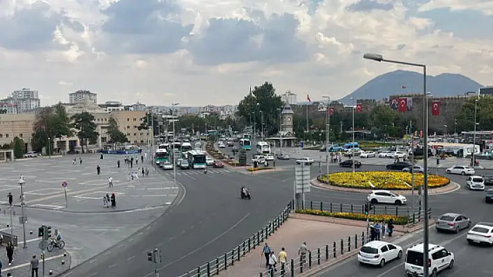 Cumhuriyet Meydanı'nın iki katlı olduğunu farketmiş miydiniz?