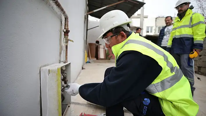 Deprem felaketi sonrası ilk kez doğalgaz verildi