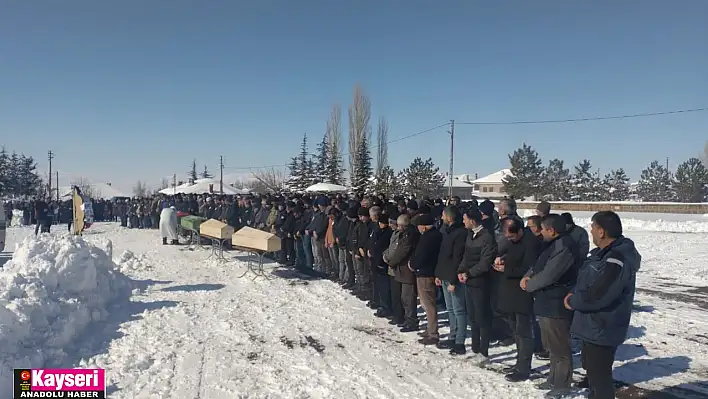 Depremde hayatını kaybeden polis ve ailesi toprağa verildi