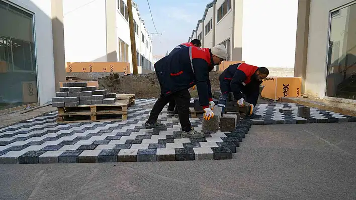 Esnafa geçici iş yerleri için son çalışmalar!