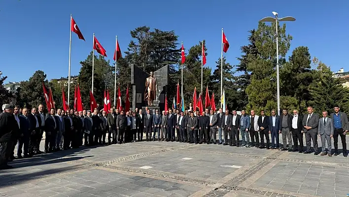 Develi'de 19 Ekim Coşkusu: Muhtarlar bir araya geldi!