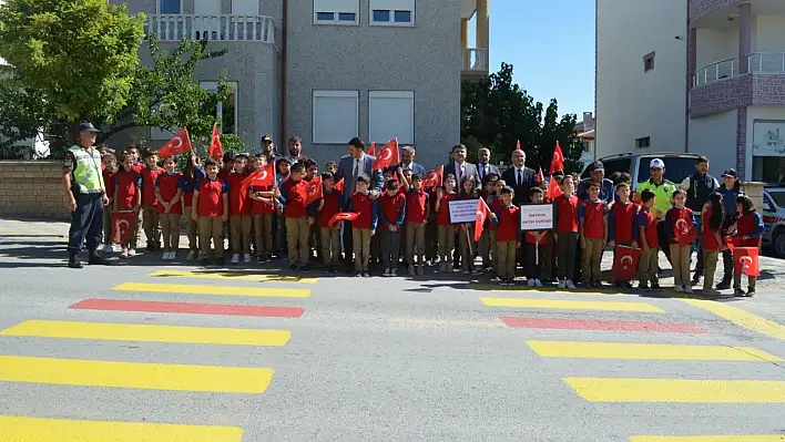 Develi'de'Yayalara Öncelik Duruşu, Hayata Saygı Duruşu' etkinliği