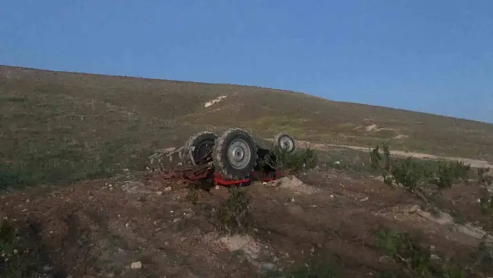 Traktörün altında kalan sürücü hayatını kaybetti