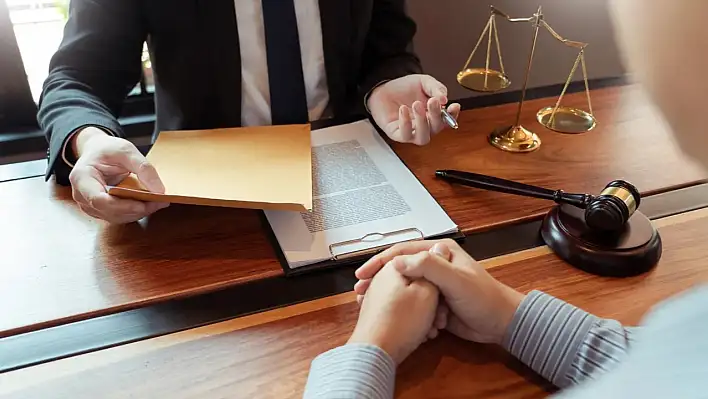 Dilekçeyi ChatGPT'ye yazdırdı- Davayı kazandı..