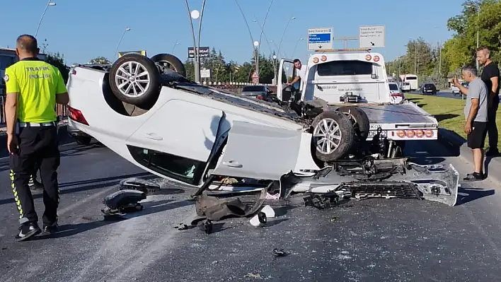 Direksiyon hakimiyetini kaybetti, takla attı