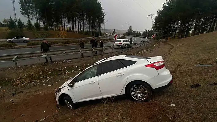 Hasta ziyaretine giden arkadaşlar kaza yaptı!