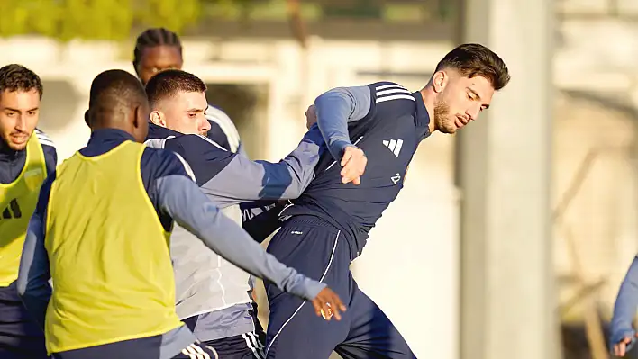 Djalovic gizli kozunu sahaya sürecek!