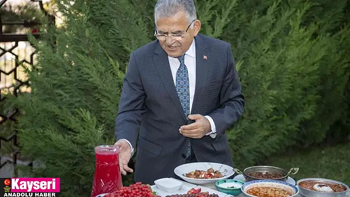 Doktor Başkan'dan sağlık için gilaburu tavsiyesi