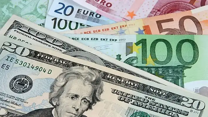 Dolar zirveye koşuyor euro geriliyor!