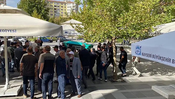 Düğünde öldürülen şahıs son yolculuğuna uğurlandı!