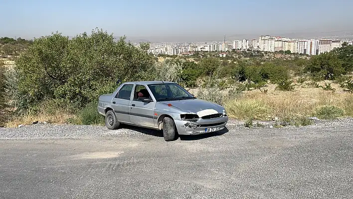 'Dur' ihtarına uymayarak kaçan otomobildeki iki kişi yakalandı