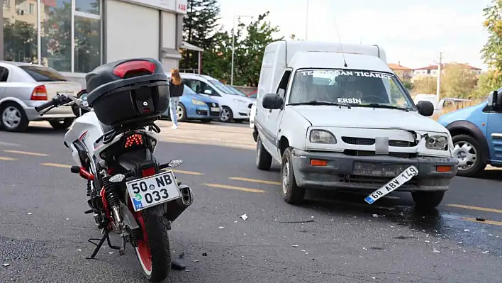 Ehliyetsiz sürücü neredeyse faciaya sebep oluyordu!