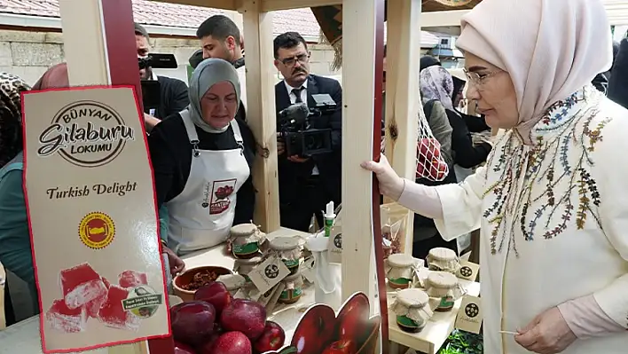 Emine Erdoğan katıldığı programda Bünyan rüzgarı!