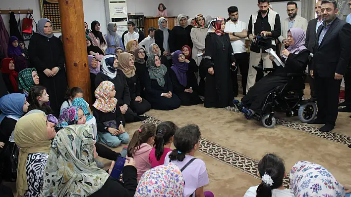 Engelsiz cami buluşmasında bir araya geldiler