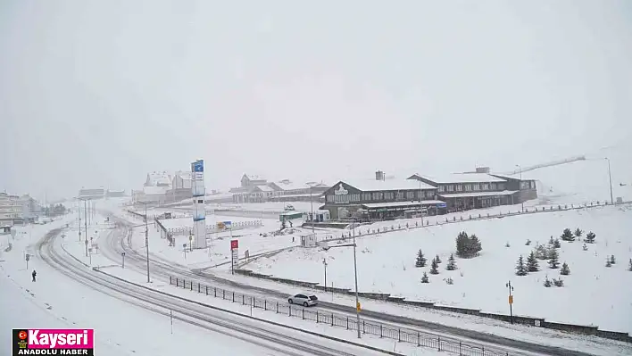 Erciyes'te mart ayında kar yağışı etkili oldu