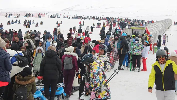 Erciyes'e Rekor Turist Ziyareti!