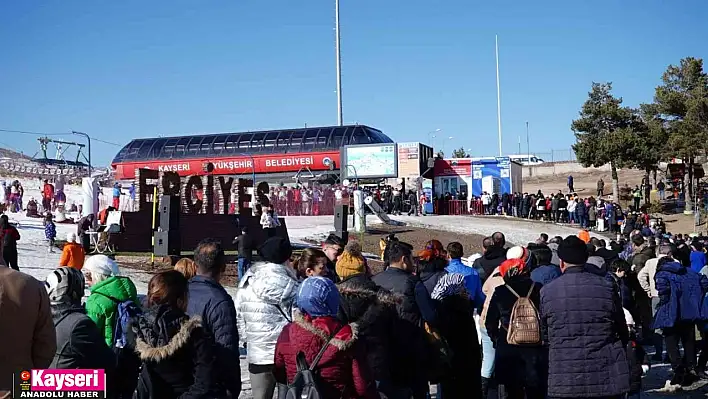 Erciyes hafta sonu 100 bin misafir ağırladı