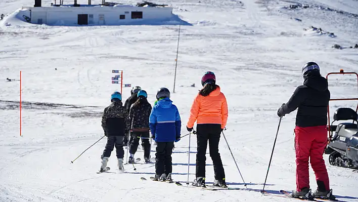 Erciyes Kayak Merkezi İngiltere Basınında!