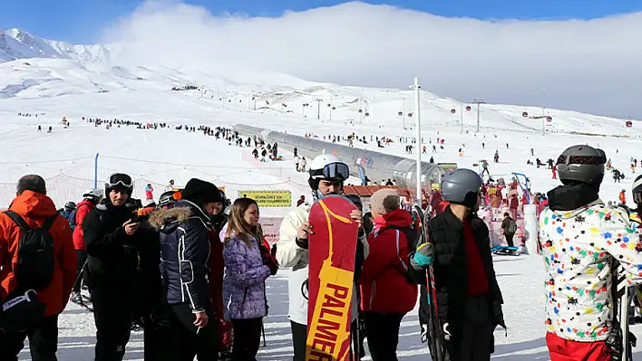 Erciyes Kayak Merkezi'nde sömestir heyecanı!