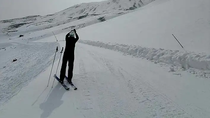 Erciyes'te görüldü: Görenler telefona sarıldı!