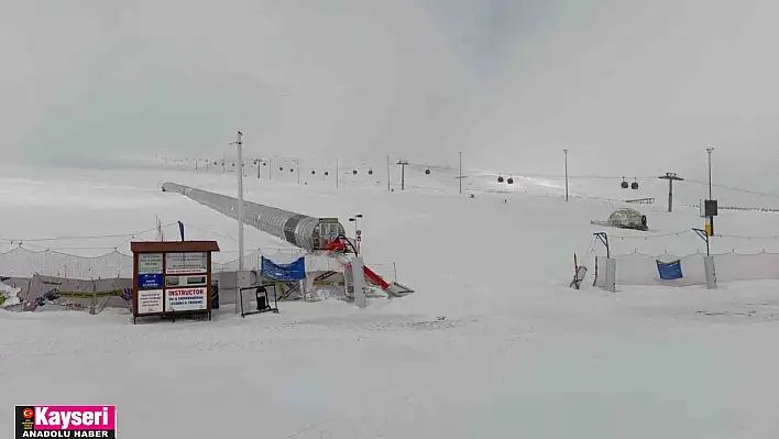 Erciyes'te kar yağışı turizmi canlandırdı