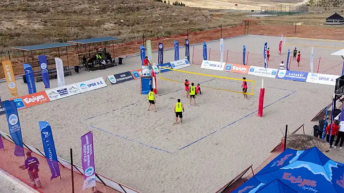 Erciyes'te Voleybol Turnuvası Sona Erdi