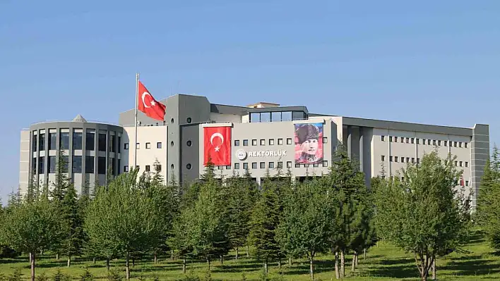 Erciyes Üniversitesi kampüsündeki kafeler dikkat çekiyor!