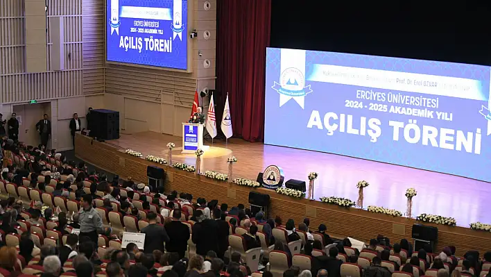 Erciyes Üniversitesi'nde Akademik Yıl Açılış töreni düzenlendi!