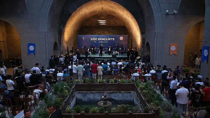 Erdoğan Kayseri'deki gençlere seslendi, Büyükkılıç Gesi Bağları'nı söyledi!