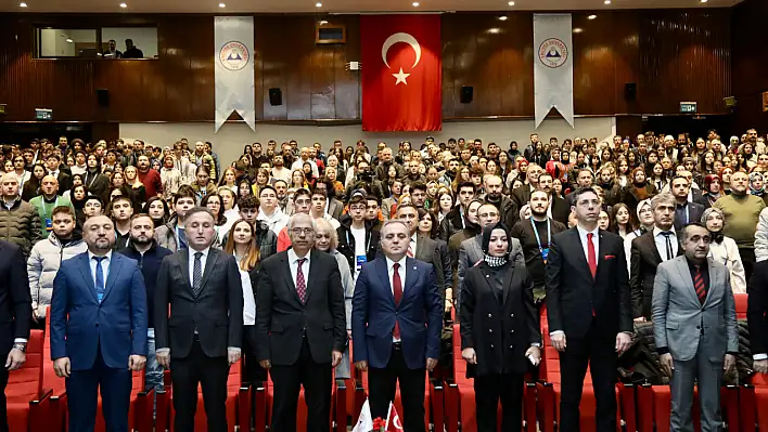 ERÜ'de genç bilim insanları ödüllerini aldı