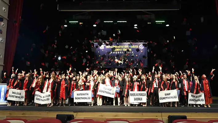 ERÜ Eğitim Fakültesi bu yıl 392 mezun verdi