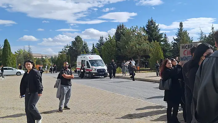 ERÜ kampüsünde gerilim devam ediyor! Sağlık ekipleri müdahale etti