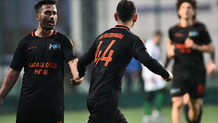 Esen Makina 2'de 2 yaptı - Kayseri Amatör Futbol Haberleri