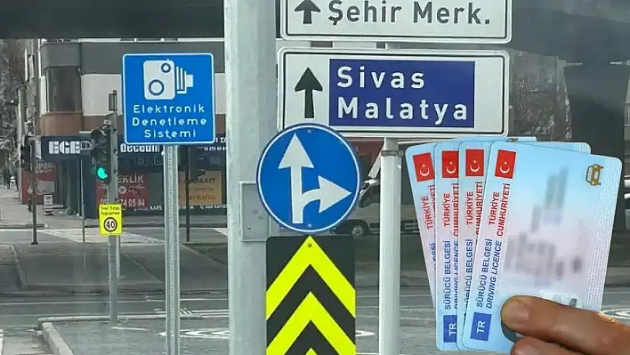 Eski tip ehliyetler için son gün yaklaşıyor: Yenileme ücreti ne kadar?