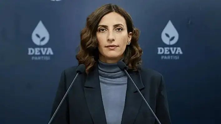 Evrim Rızvanoğlu kimdir? CHP'ye katıldı mı?