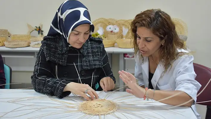 Fatma Çolakbayrakdar: 'Türkiye'nin ilk Okuma-Yazma Sertifika Töreni'nin Kocasinan'da'