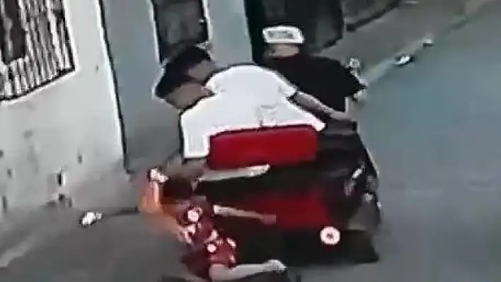 Galatasaray formalı çocuğu sürükleyen şahısların ifadesi 'pes' dedirtti!