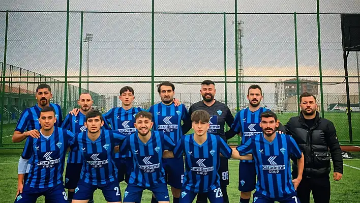 Gaziosmanpaşaspor İlk Yarının Zirvesinde!