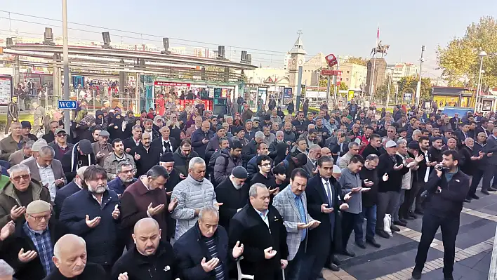 Gazze'de Yaşamını Yitirenler İçin Gıyabi Cenaze Namazı