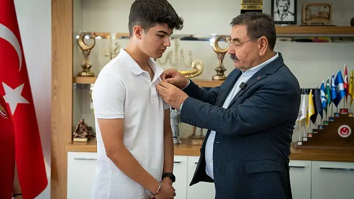 Gölbaşı Belediye Başkanı Odabaşı, genç sporcuları ağırladı