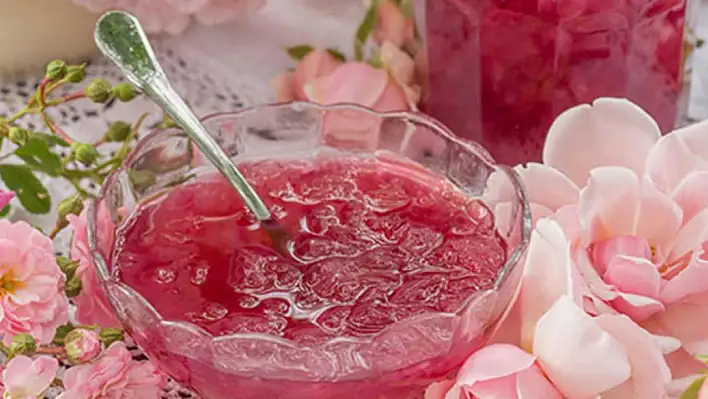 Gül reçeli nasıl yapılır?