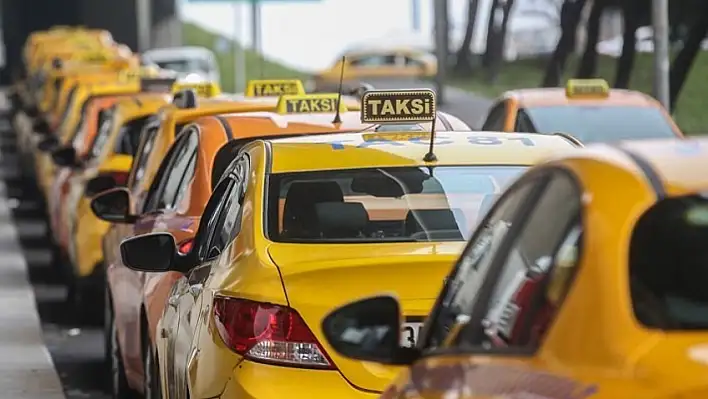 Gurbetçi sezonu başladı, taksiciler umutlu!