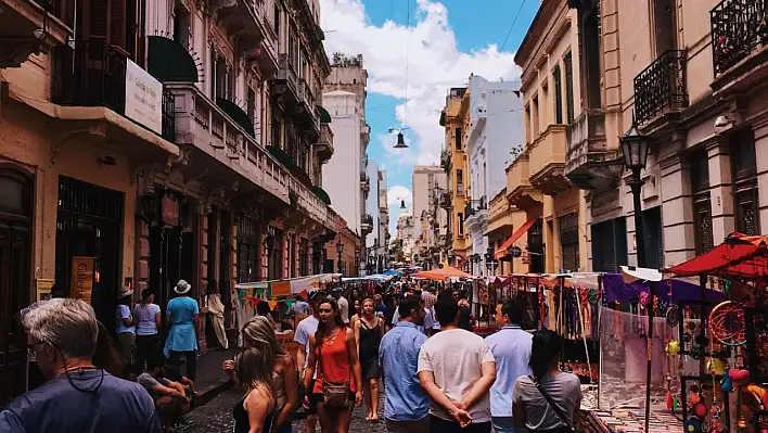 Gurbetçilerin tercih ettiği market zinciri bir mağazasını kapatıyor!