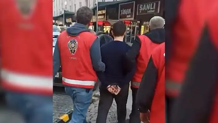 Kayseri'de yaya devriyesi sırasında ihraç subay yakalandı!