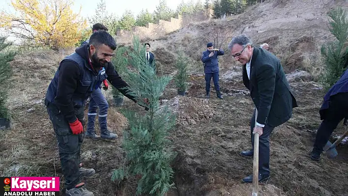 Hacılar'da bin 111 fidan toprakla buluştu