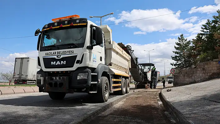 Hacılar'da yatırımlar  hız kesmiyor: Kayseri Caddesi'nde çalışmalar sürüyor!