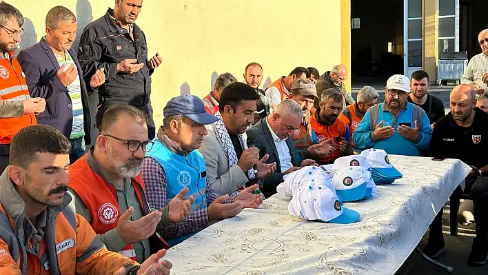 Hak-İş Üyeleri, İsrail'in Saldırılarını Protesto Etti