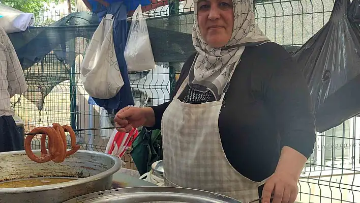 Halka tatlısı geçim kaynağı oldu