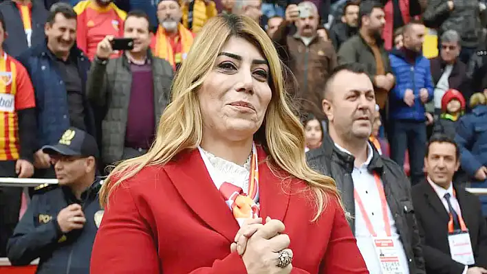 'Hasetçinin şerrinden…' Berna Gözbaşı paylaşımıyla kimlere göndermede bulundu?