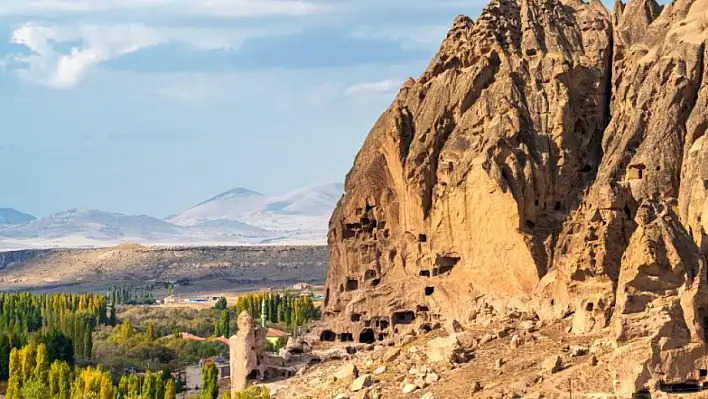 Havada korku dolu anlar - Kayseri'den kalktı Niğde'ye acil iniş yaptı!